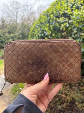 Bottega Veneta Woven Brown Leather Wallet, Used, Fair Condition